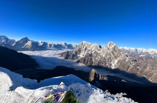 Lobuche peak